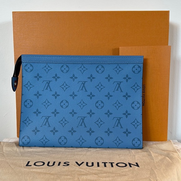Authentic Louis Vuitton Pochette Voyage MM limited edition 2021 - Picture 1 of 16